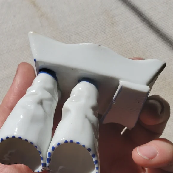 White and Blue Ceramic Cowboy Boot Figurine - Picture 6 of 6